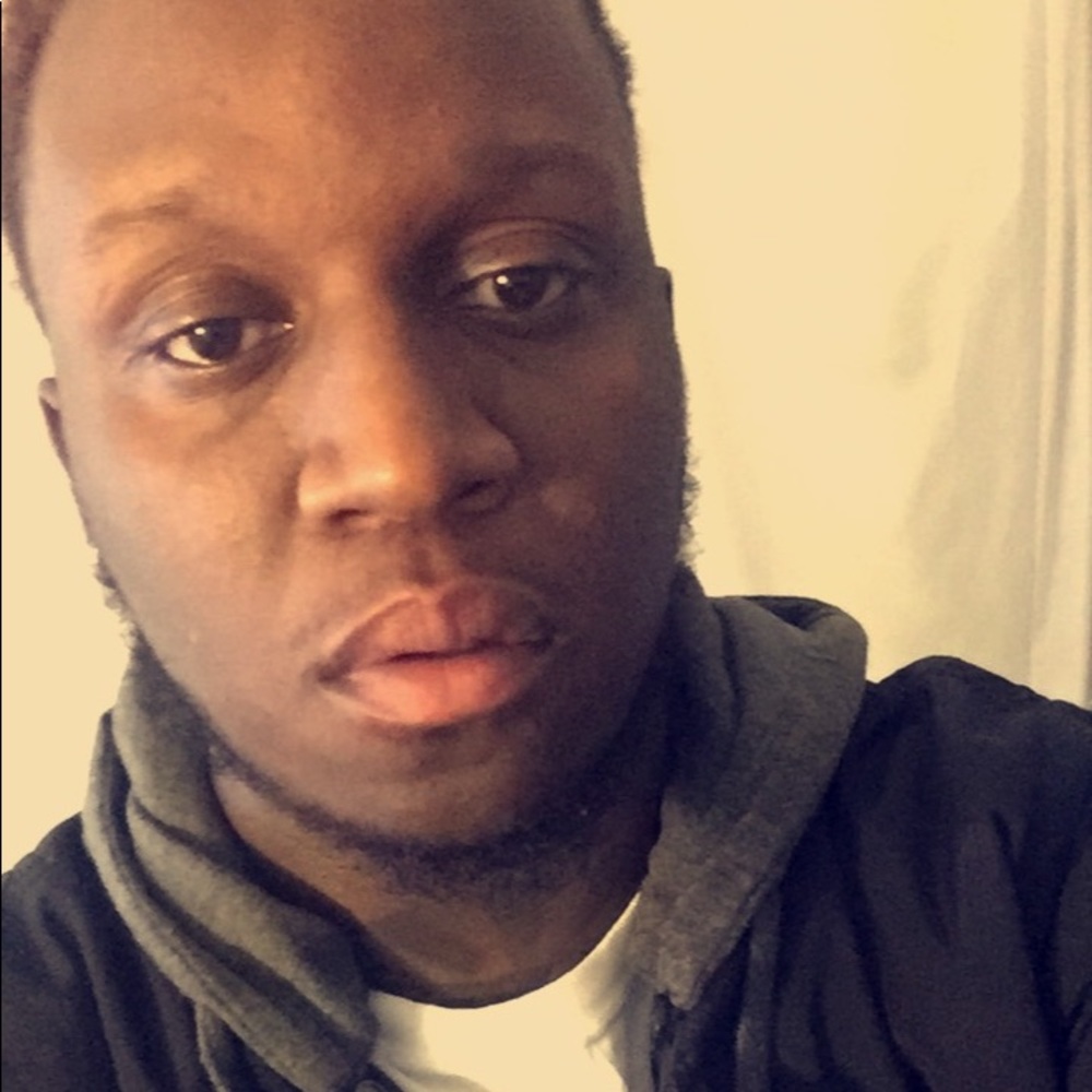 Meet your Posher, Derrick